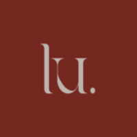 lu. - Менеджер по продажам в шоурум женской одежды